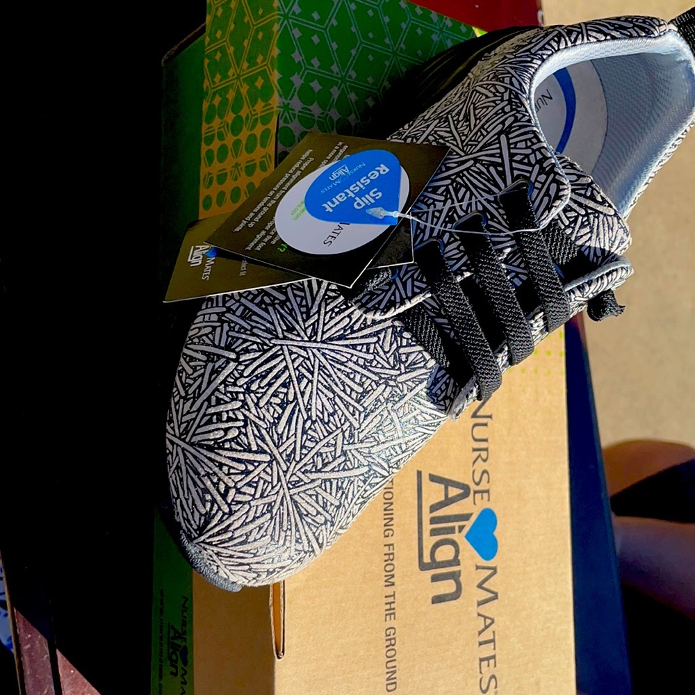 Non slip  nurse mate shoes